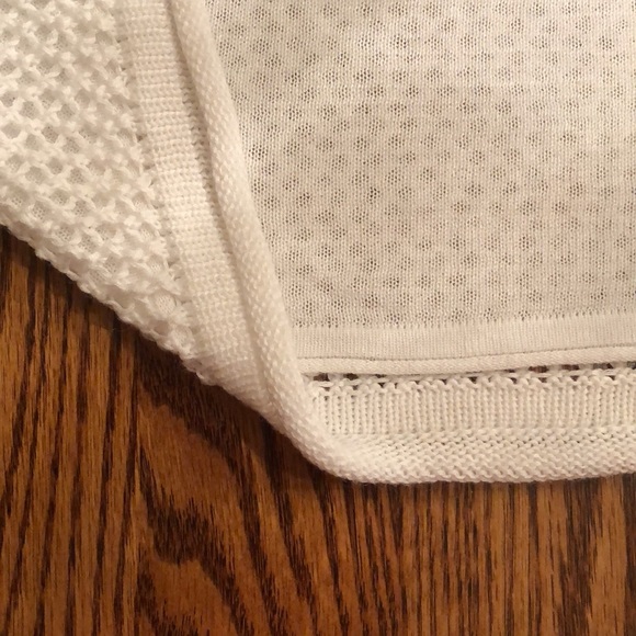 NWT! Outback Red white sleeveless sweater - Picture 7 of 7